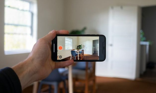 Dampak Oversharing Di Media Sosial