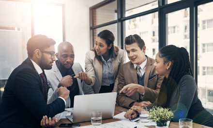 Peran Komunikasi Efektif Dalam Meningkatkan Kinerja Tim