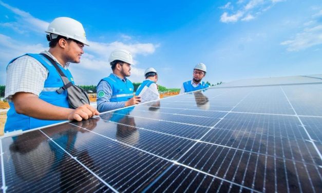 PLN Dan Transisi Energi Cara Menuju Listrik Ramah Lingkungan