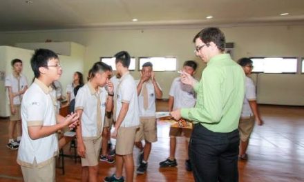 Peran Sekolah Dalam Membentuk Karakter Dan Prestasi Siswa