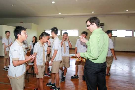 Peran Sekolah Dalam Membentuk Karakter Dan Prestasi Siswa