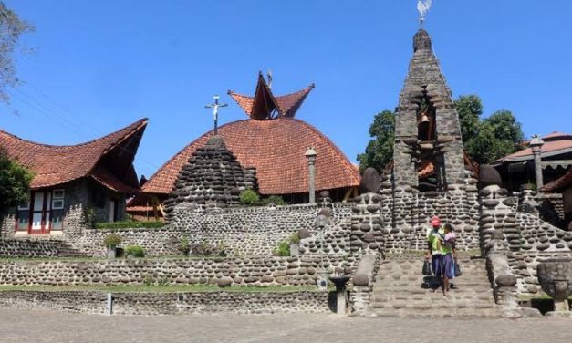 Gereja Katolik: Sejarah, Tradisi Ibadah, Dan Peran Di Kehidupan