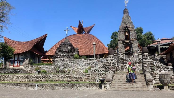 Gereja Katolik: Sejarah, Tradisi Ibadah, Dan Peran Di Kehidupan