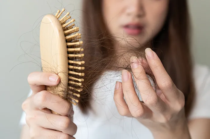 Rambut Rontok: Faktor Penyebab Dan Pilihan Penanganan